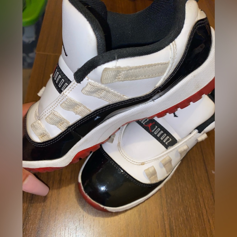 Kids Jordan 11